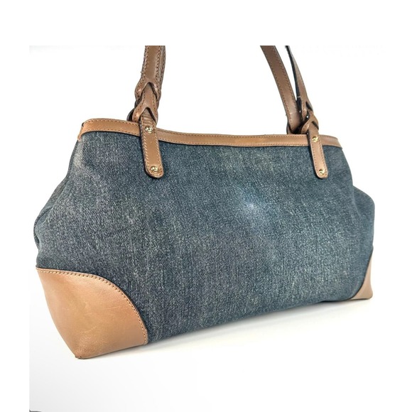 Gucci Denim Logo Tote - Picture 3 of 16